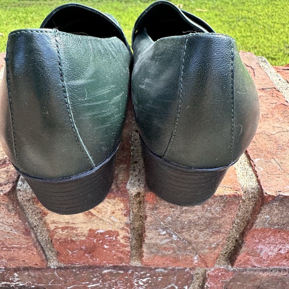 Mootsies‎ Tootsies Women's 7.5 M Hunter Green Leather Pumps Slip on Loafers EUC - Picture 6 of 9